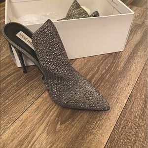 STEVE MADDEN SKY RHINESTONES HEELS